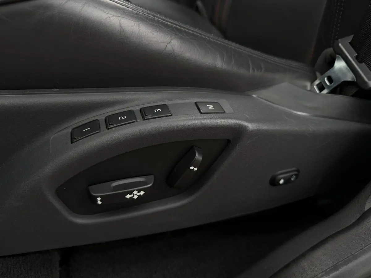 2.0 T5 FWD Ocean Race Pano Camera Trekh.