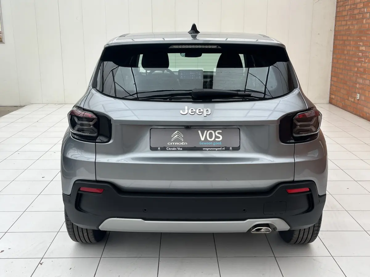 100 Black Altitude | Keyless | Adaptive Cruise Control | Elektrische achterklep | Achteruitrijcamera | Carplay/Android Auto |