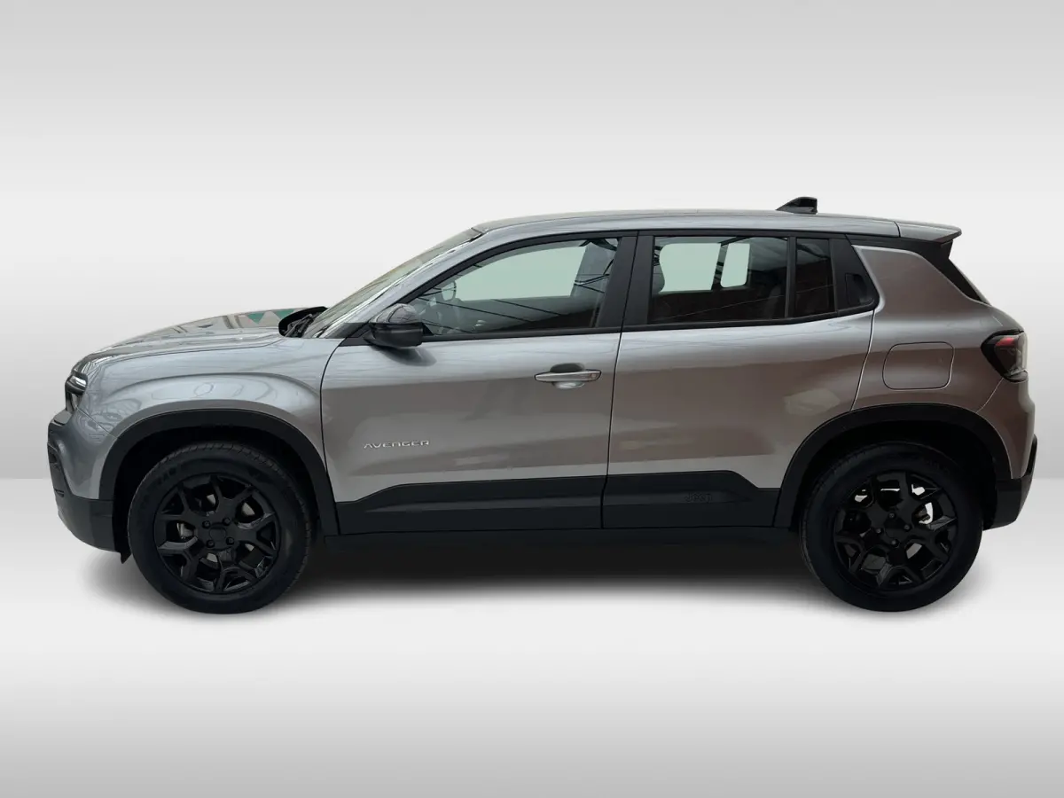 100 Black Altitude | Keyless | Adaptive Cruise Control | Elektrische achterklep | Achteruitrijcamera | Carplay/Android Auto |
