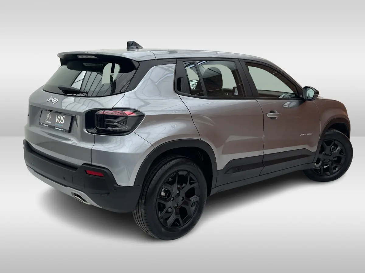 100 Black Altitude | Keyless | Adaptive Cruise Control | Elektrische achterklep | Achteruitrijcamera | Carplay/Android Auto |