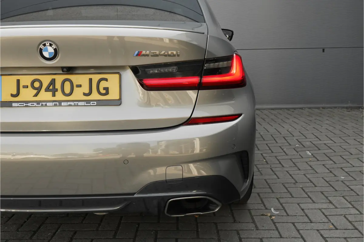 M340i xDrive Schuifdak LASER ACC Individual H/K 1e Eig