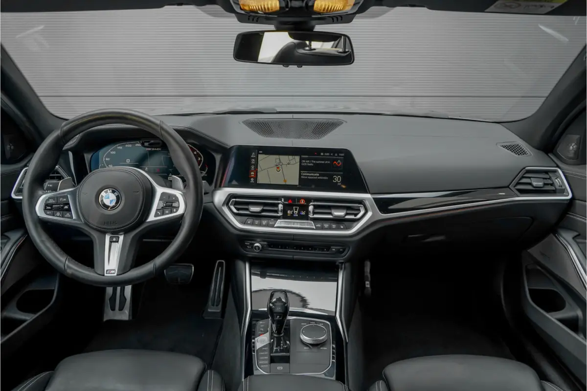 M340i xDrive Schuifdak LASER ACC Individual H/K 1e Eig