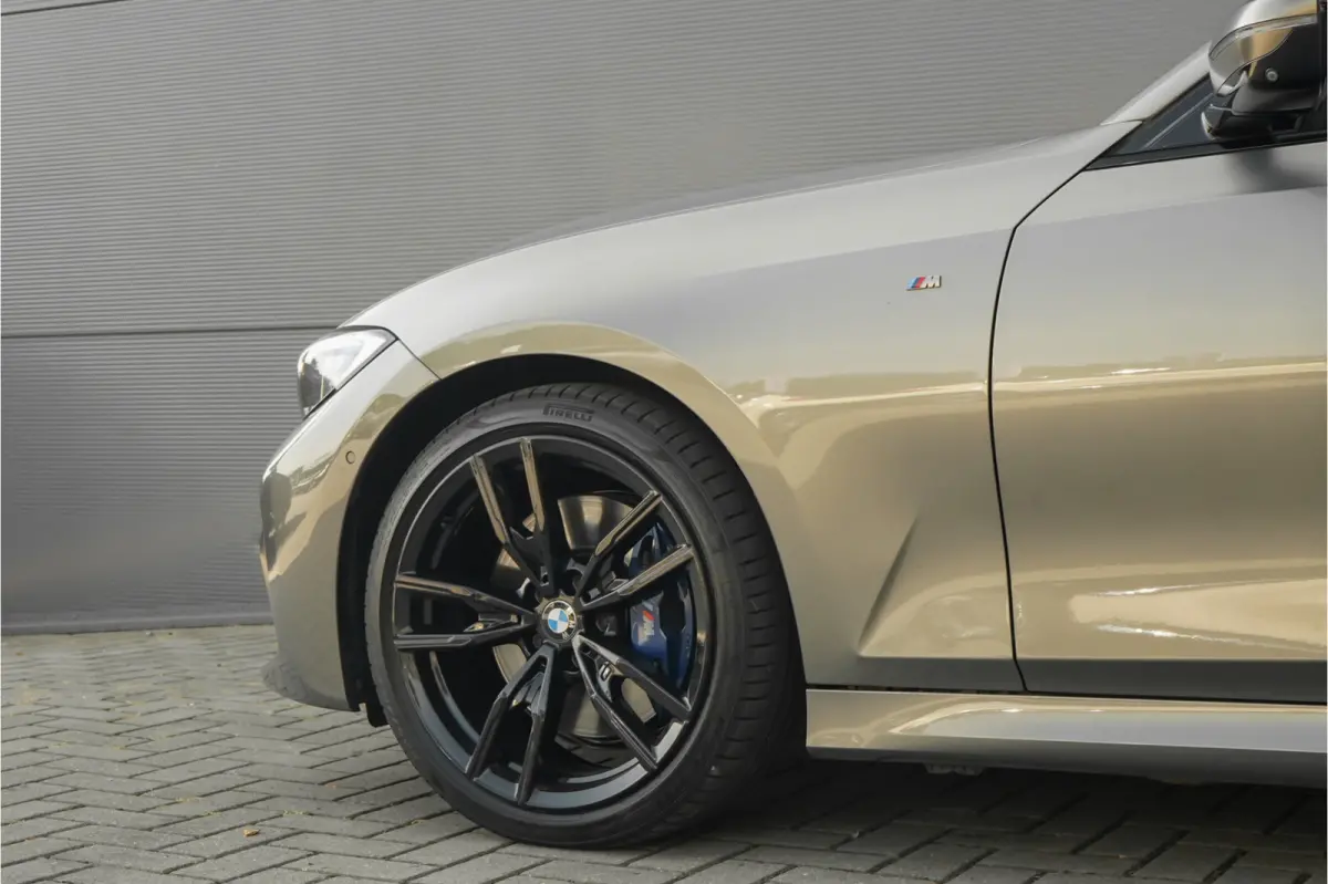 M340i xDrive Schuifdak LASER ACC Individual H/K 1e Eig