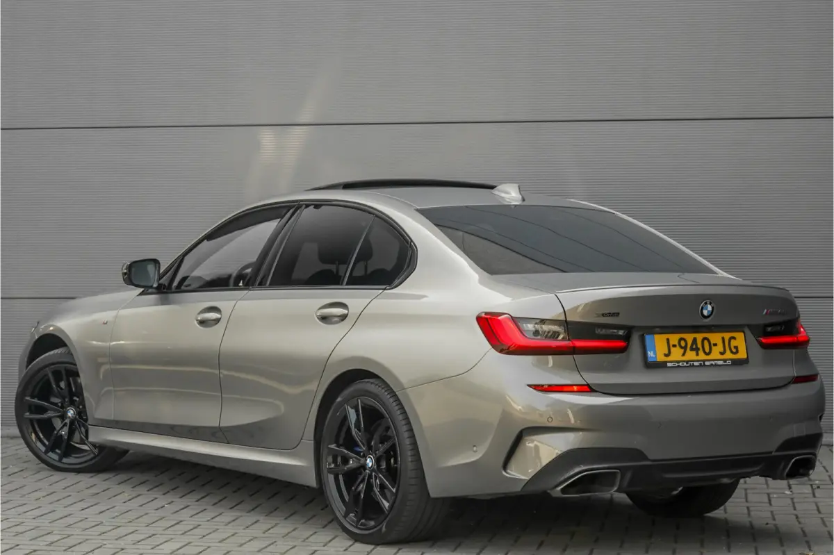 M340i xDrive Schuifdak LASER ACC Individual H/K 1e Eig