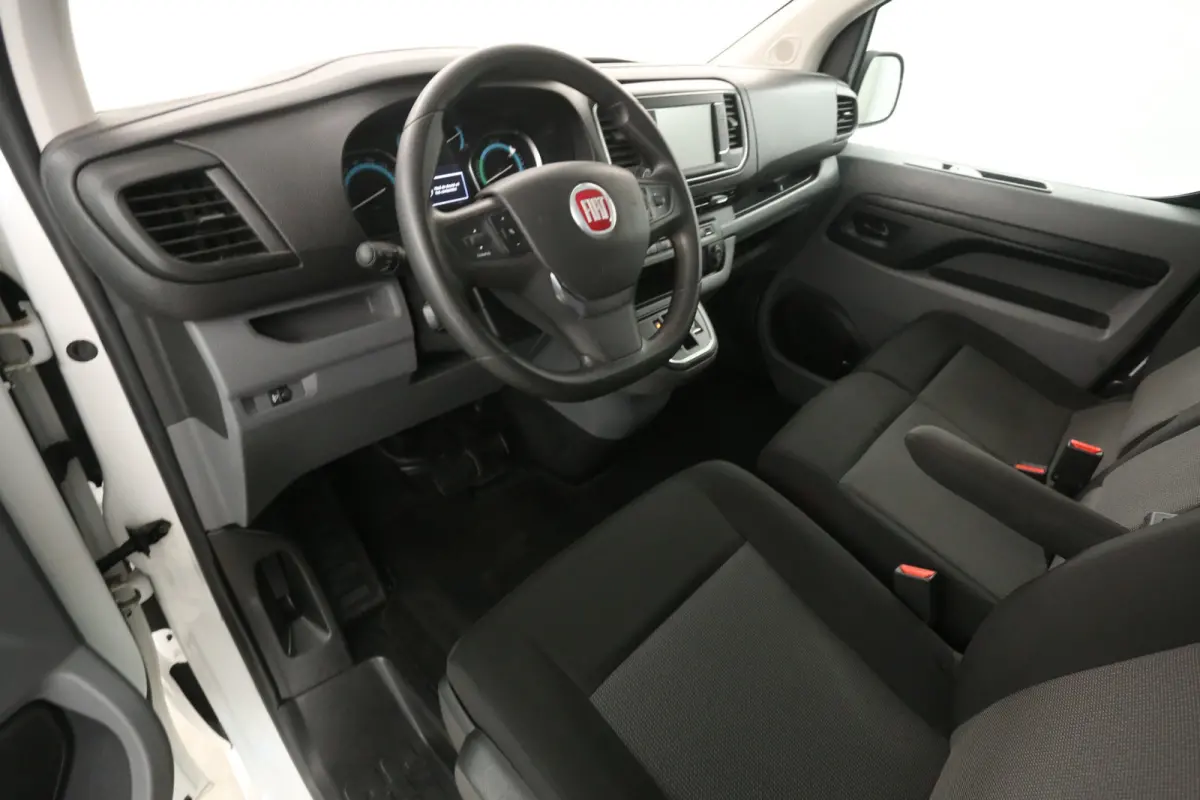 Fiat e-Scudo 75 kWh L3H1 | Snelladen | SOH 93% | Clima | Camera | 3 Zits | Carplay | Cruise | Parkeersens.