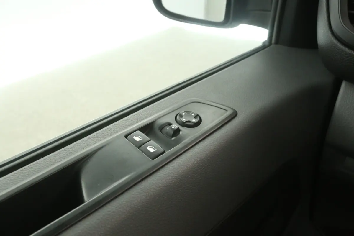 Fiat e-Scudo 75 kWh L3H1 | Snelladen | SOH 93% | Clima | Camera | 3 Zits | Carplay | Cruise | Parkeersens.