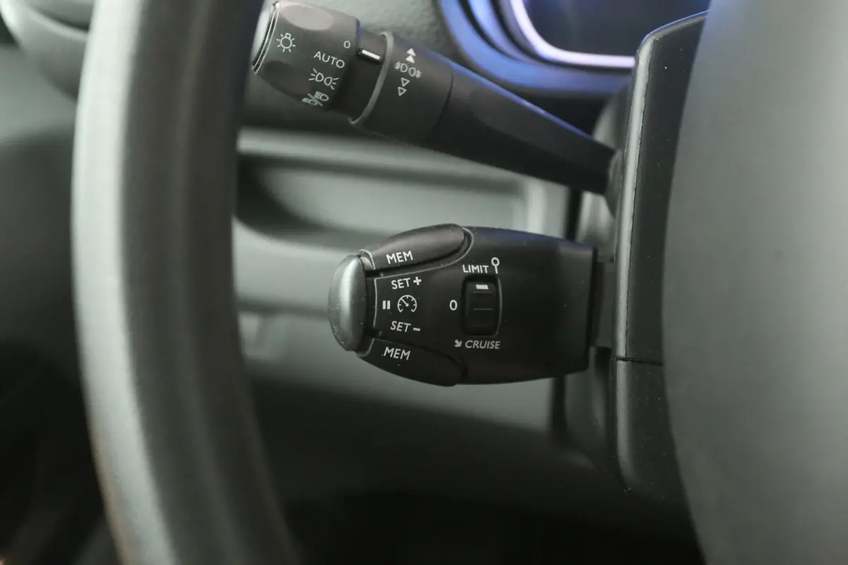 Fiat e-Scudo 75 kWh L3H1 | Snelladen | SOH 93% | Clima | Camera | 3 Zits | Carplay | Cruise | Parkeersens.