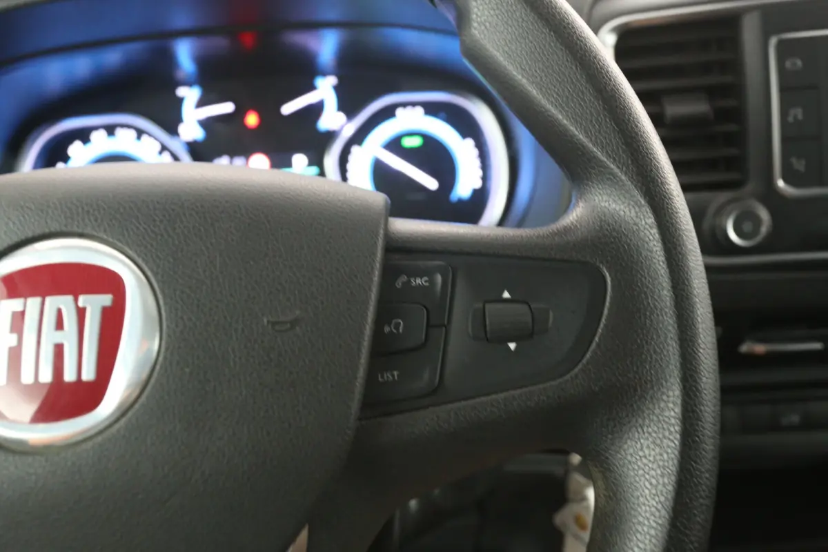 Fiat e-Scudo 75 kWh L3H1 | Snelladen | SOH 93% | Clima | Camera | 3 Zits | Carplay | Cruise | Parkeersens.