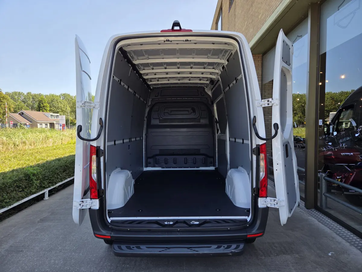eSprinter L2H2 55 kWh Airco Achteruitrijcamera 270 gr doordraai deuren