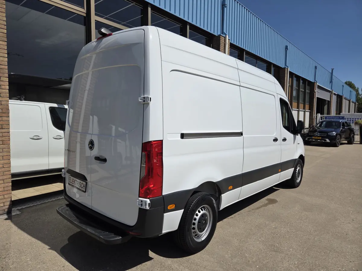 eSprinter L2H2 55 kWh Airco Achteruitrijcamera 270 gr doordraai deuren