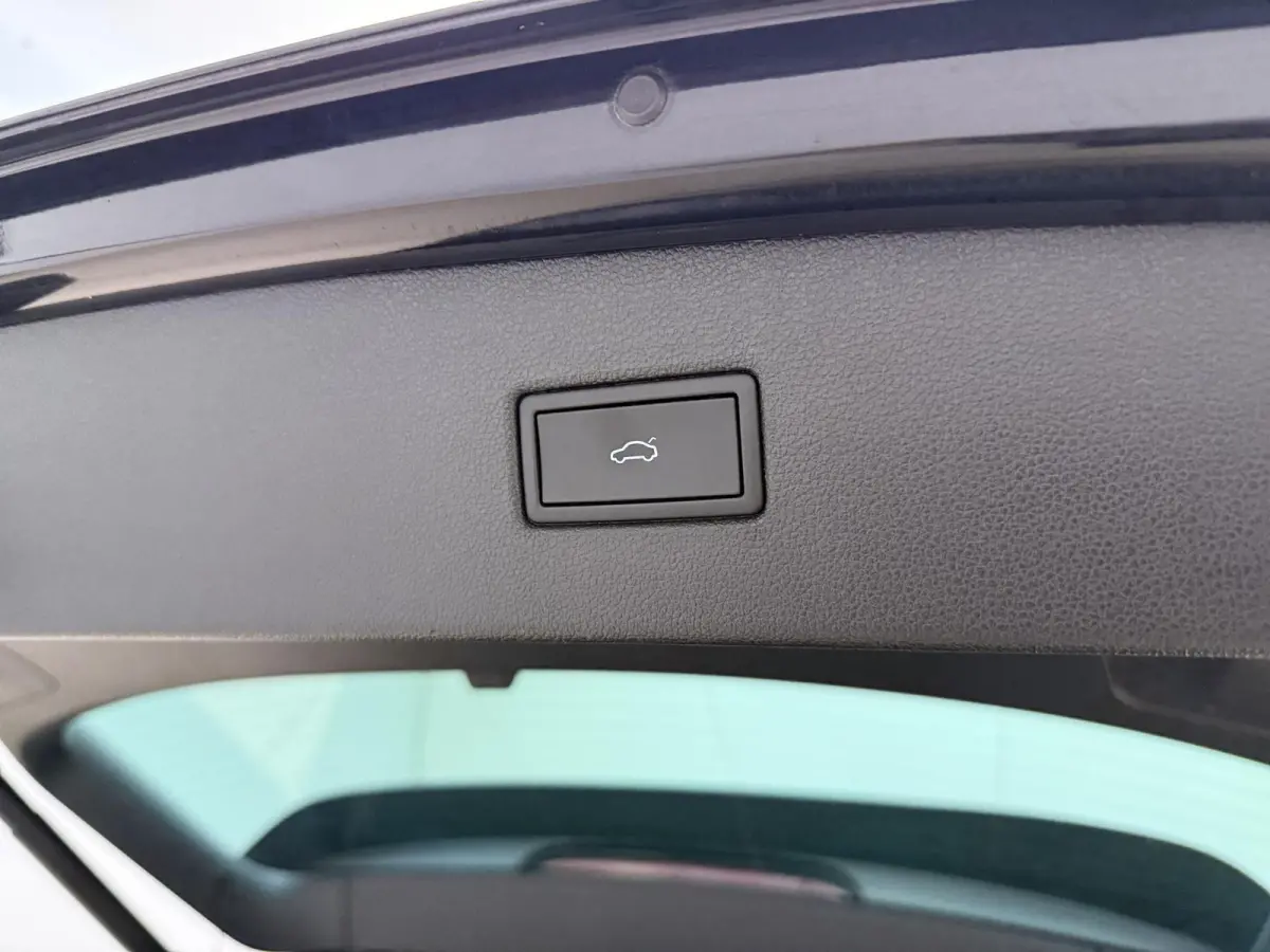 1.4 TSI eHybrid R-Line Business+ WORDT VERWACHT
