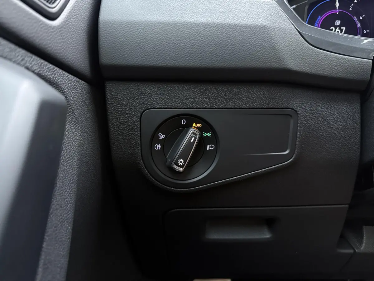 1.4 TSI eHybrid R-Line Business+ WORDT VERWACHT