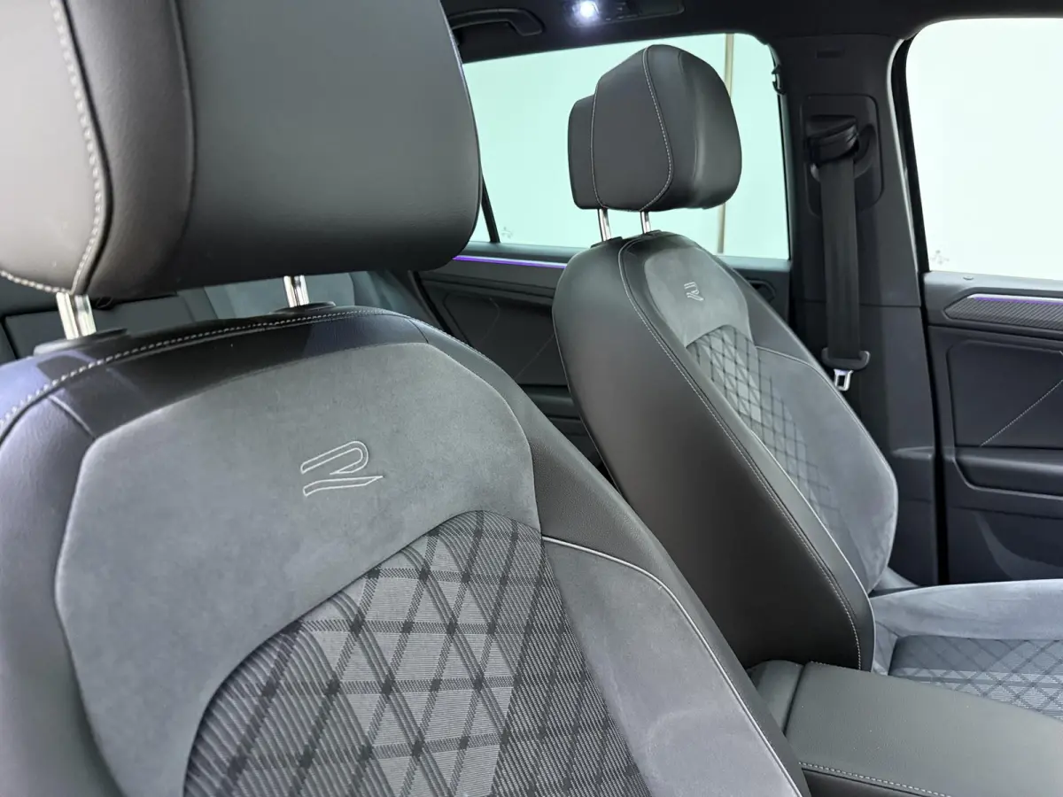 1.4 TSI eHybrid R-Line Business+ WORDT VERWACHT