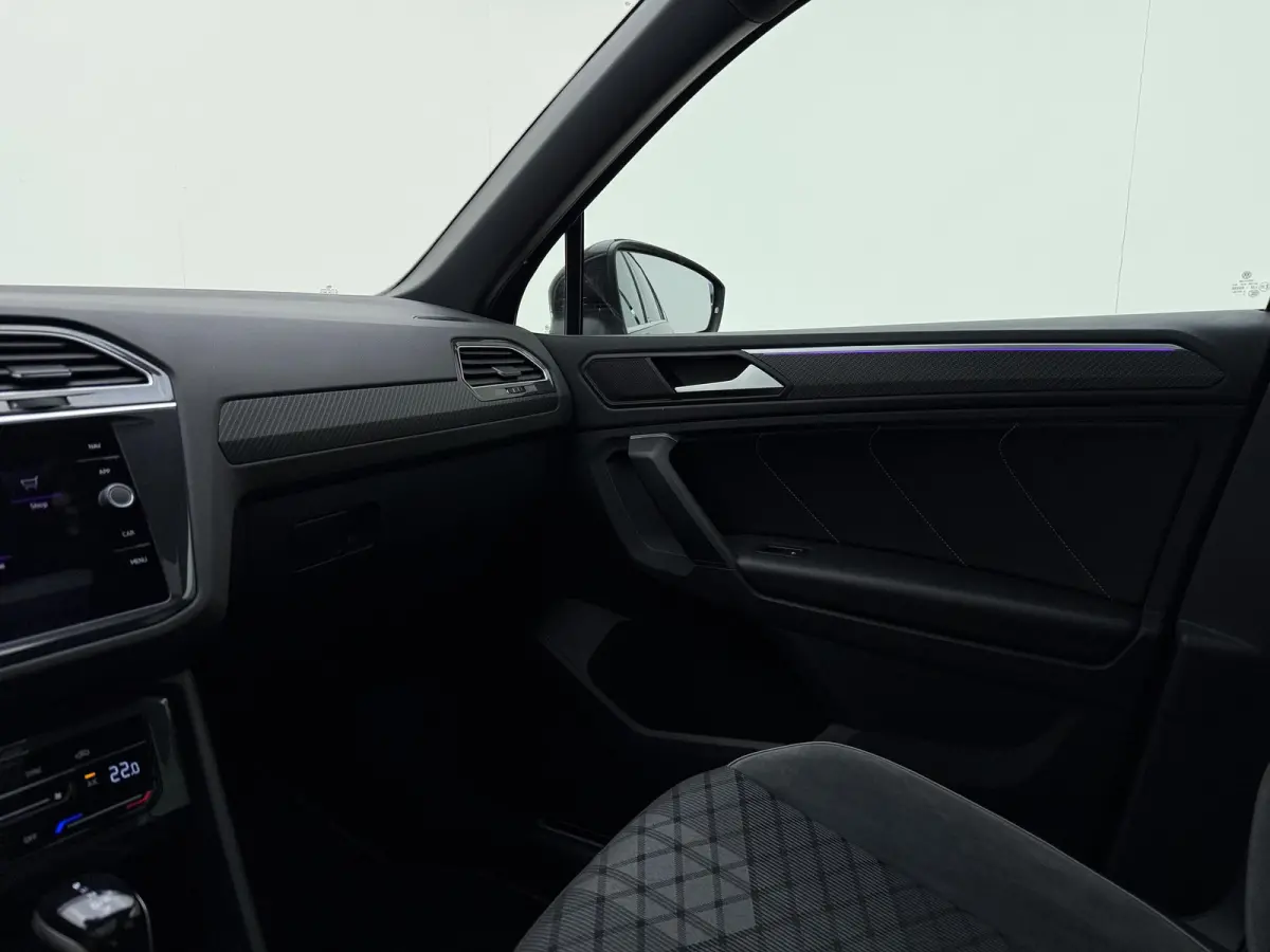1.4 TSI eHybrid R-Line Business+ WORDT VERWACHT