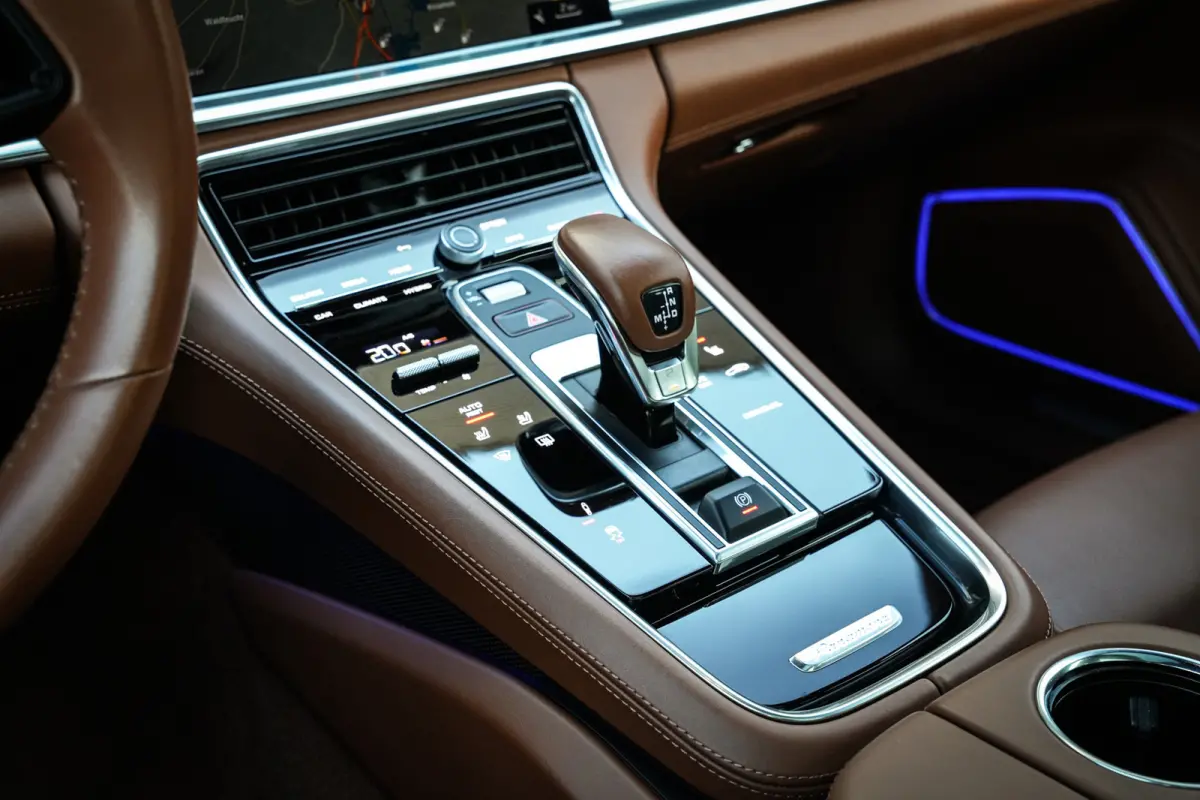 2.9 4 E-Hybrid Facelift | Panoramadak | HUD | Stoelventilatie | Leder | PDLS | Apple CarPlay |