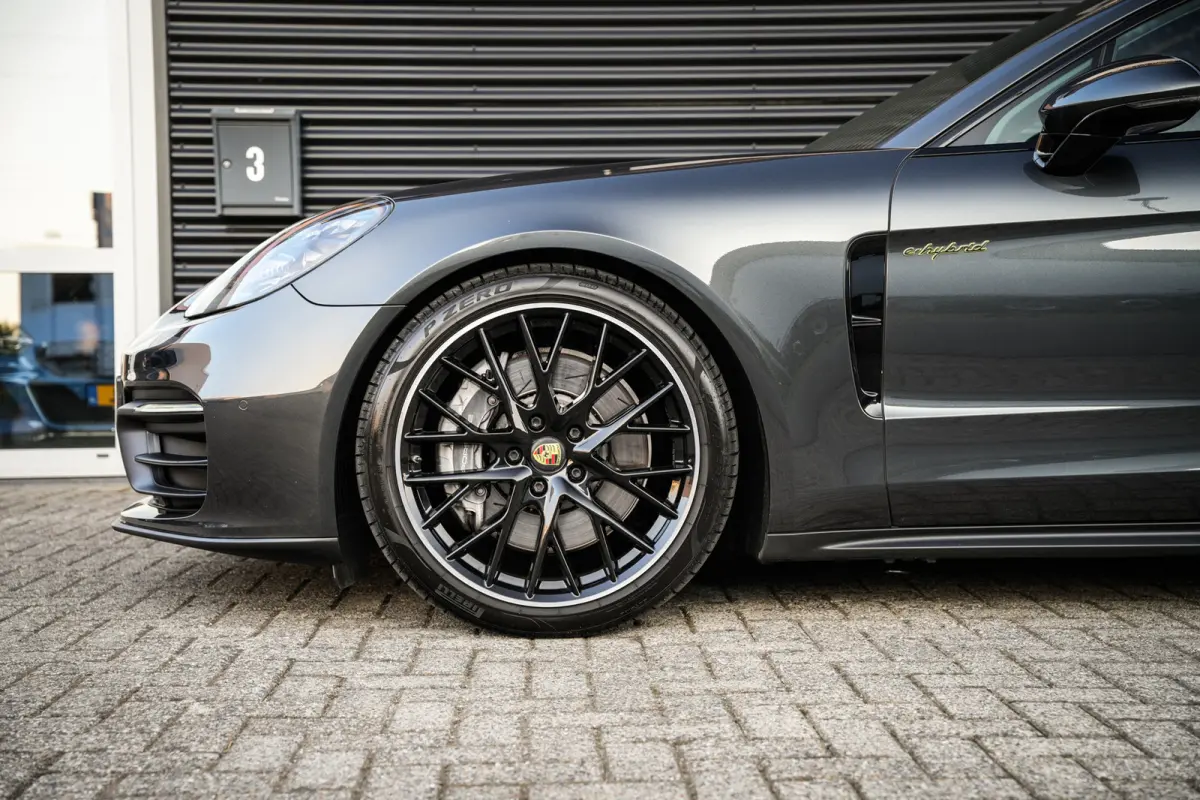 2.9 4 E-Hybrid Facelift | Panoramadak | HUD | Stoelventilatie | Leder | PDLS | Apple CarPlay |