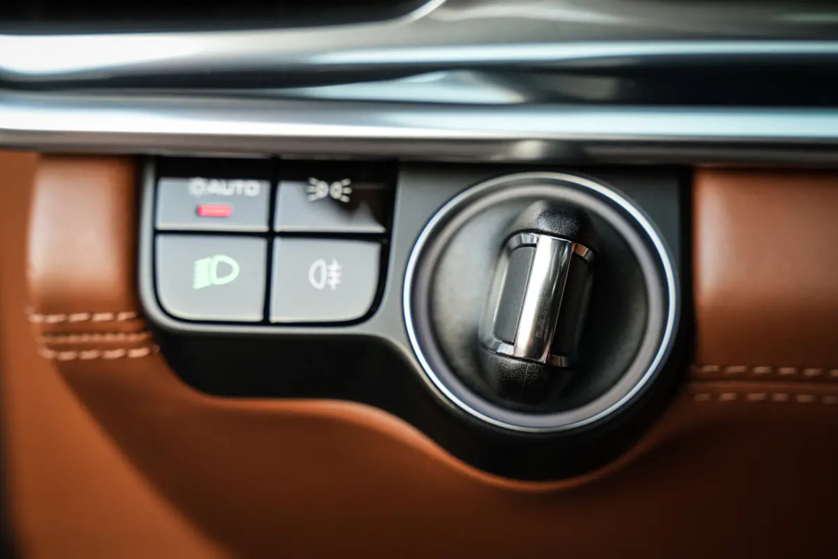 2.9 4 E-Hybrid Facelift | Panoramadak | HUD | Stoelventilatie | Leder | PDLS | Apple CarPlay |