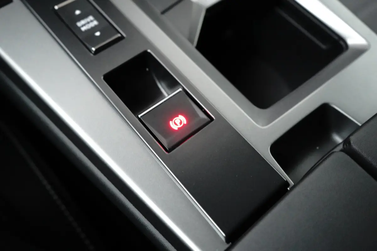 1.2 Turbo Hybrid GS / Navigatie / 360 Camera / Head-up display / Keyless / Parkeersensoren / Stuur -en Stoelverwarmd / Matrix LED / Carplay