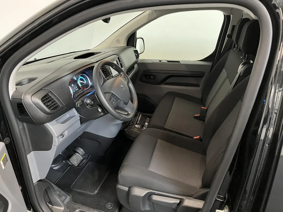 Long Premium 75 kWh 3-zits Automaat Airco Navigatie