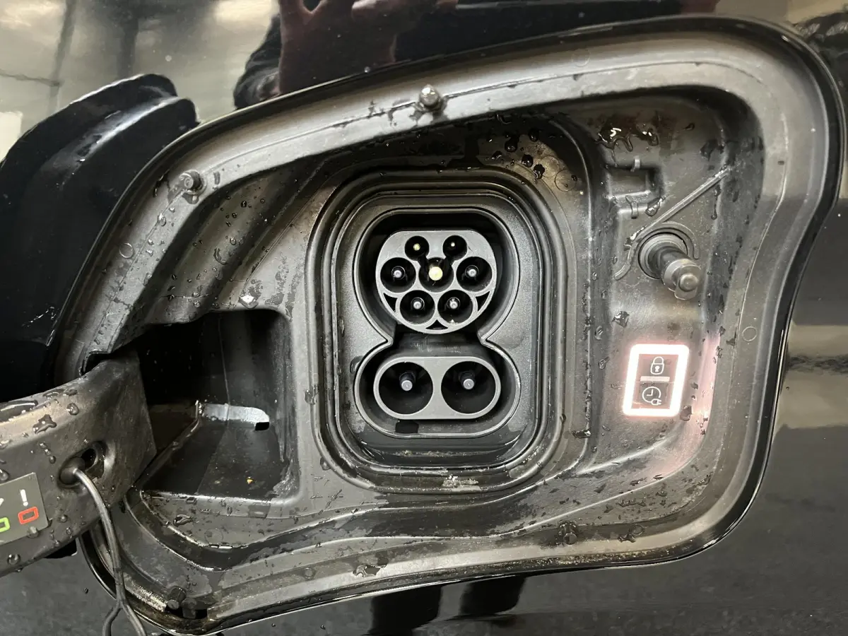 Long Premium 75 kWh 3-zits Automaat Airco Navigatie
