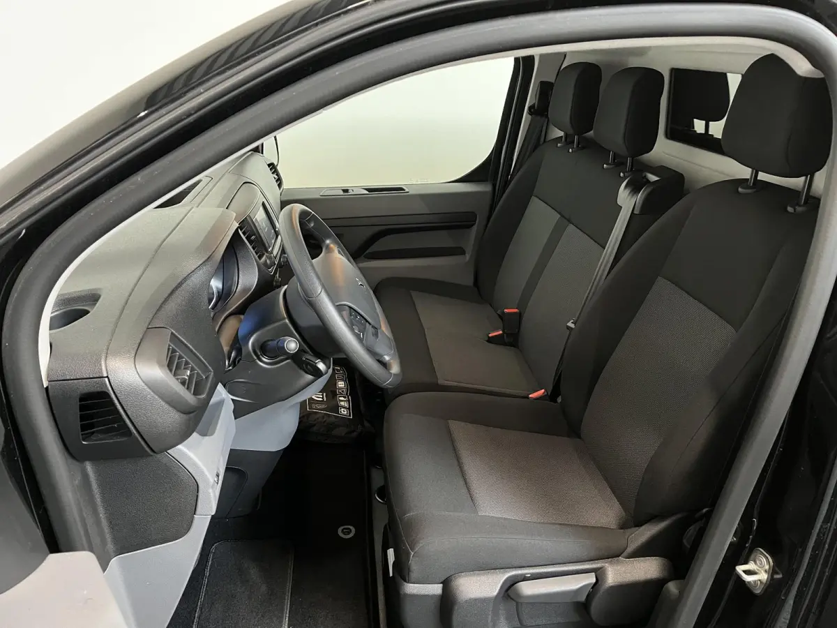 Long Premium 75 kWh 3-zits Automaat Airco Navigatie