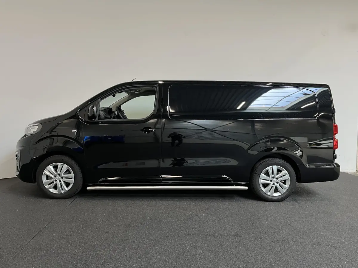 Long Premium 75 kWh 3-zits Automaat Airco Navigatie