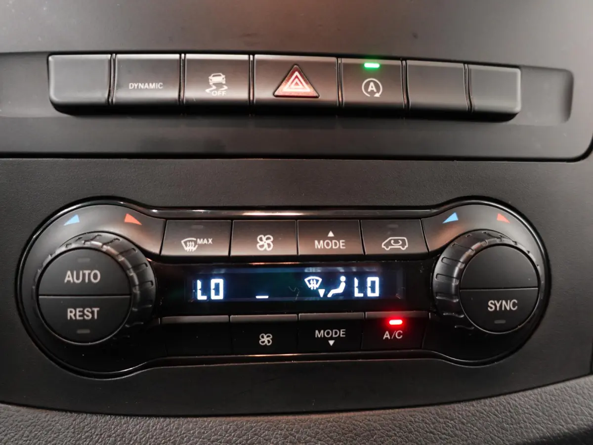 114 CDI Lang Automaat Airco Bluetooth Camera Trekhaak Navigatie Cruise Control Carplay