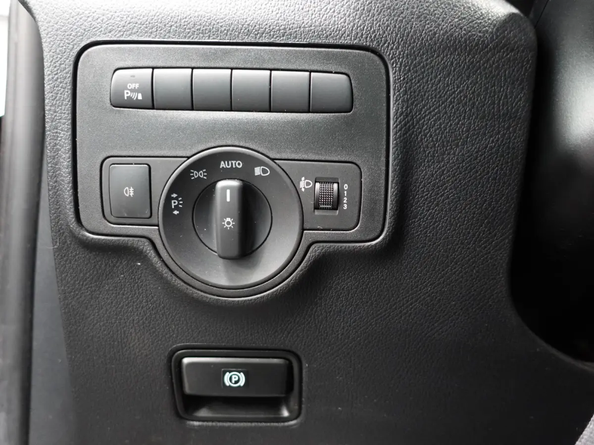 114 CDI Lang Automaat Airco Bluetooth Camera Trekhaak Navigatie Cruise Control Carplay