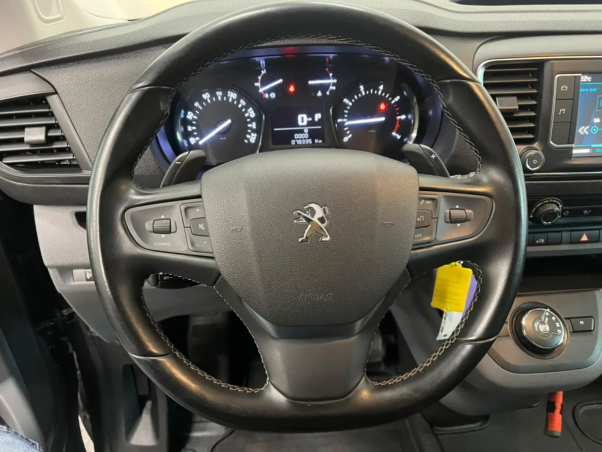 2.0 BlueHDI 145 Standard Premium Airco Navi Cruise Control Sidebars PDC VA + Camera DAB+