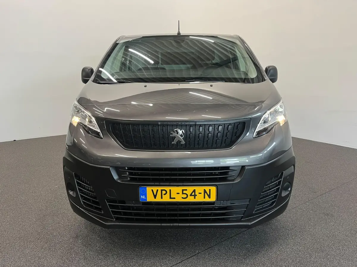 2.0 BlueHDI 145 Standard Premium Airco Navi Cruise Control Sidebars PDC VA + Camera DAB+