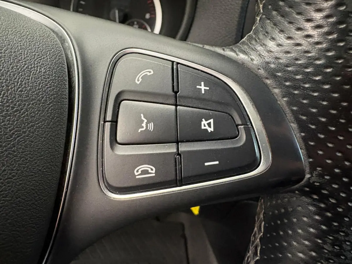 110 CDI Lang Airco Bluetooth App-connect trekhaak