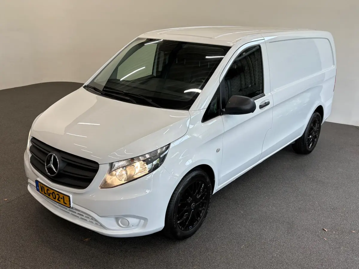 110 CDI Lang Airco Bluetooth App-connect trekhaak