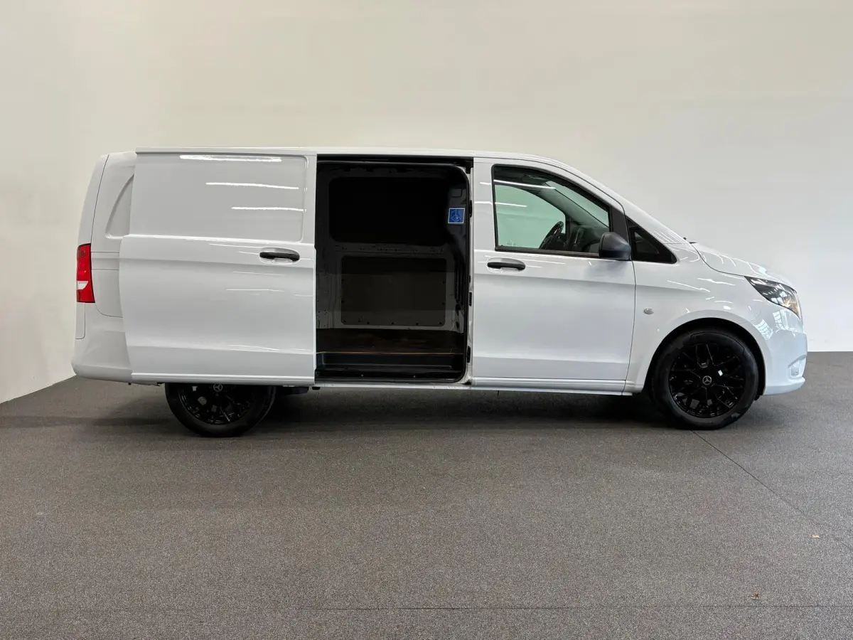 110 CDI Lang Airco Bluetooth App-connect trekhaak