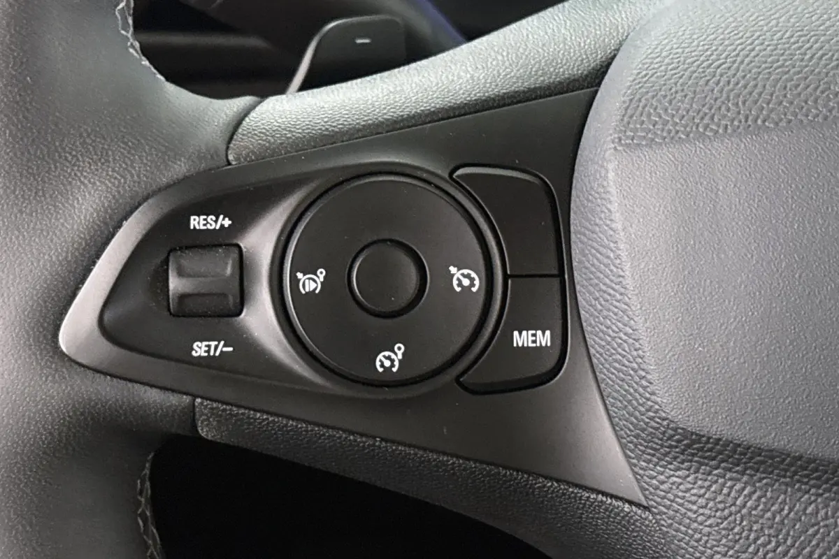 1.2 Turbo Hybrid GS Achteruitrijcamera 17" Apple CarPlay