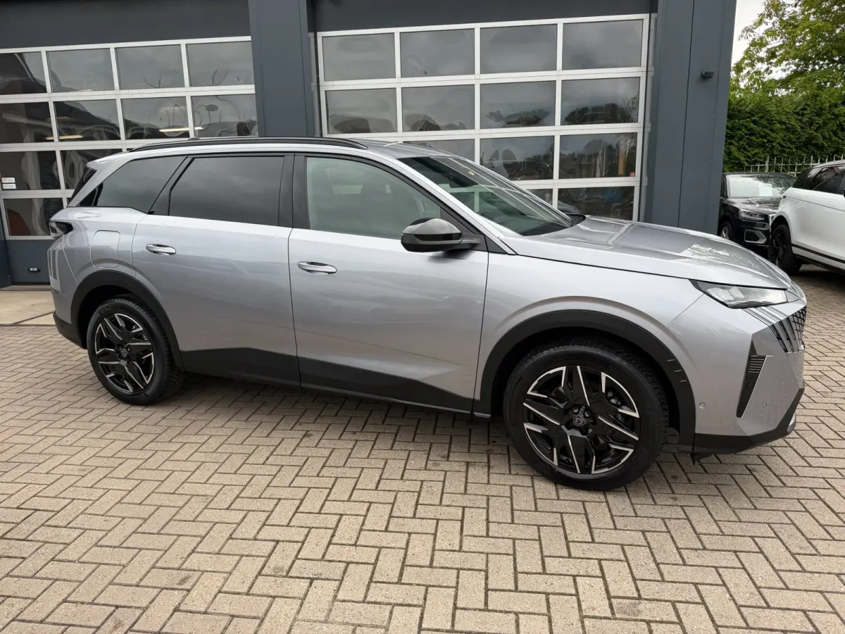 1.2 Hybrid 136 Allure 7p/ 360CAM / Trekhaak / Nieuwstaat !.