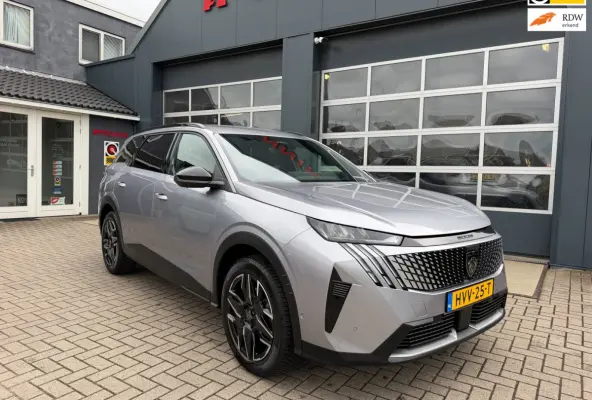 1.2 Hybrid 136 Allure 7p/ 360CAM / Trekhaak / Nieuwstaat !.