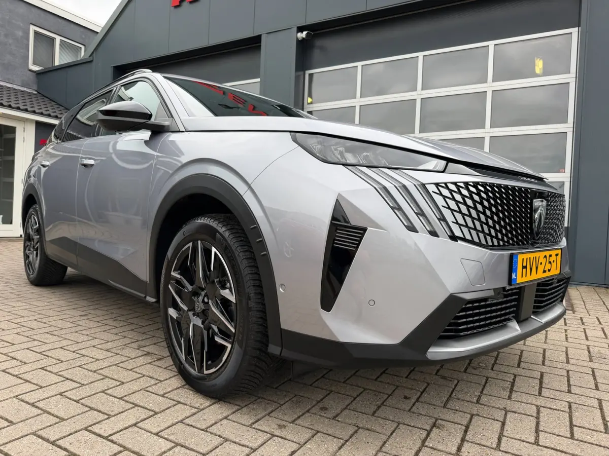 1.2 Hybrid 136 Allure 7p/ 360CAM / Trekhaak / Nieuwstaat !.