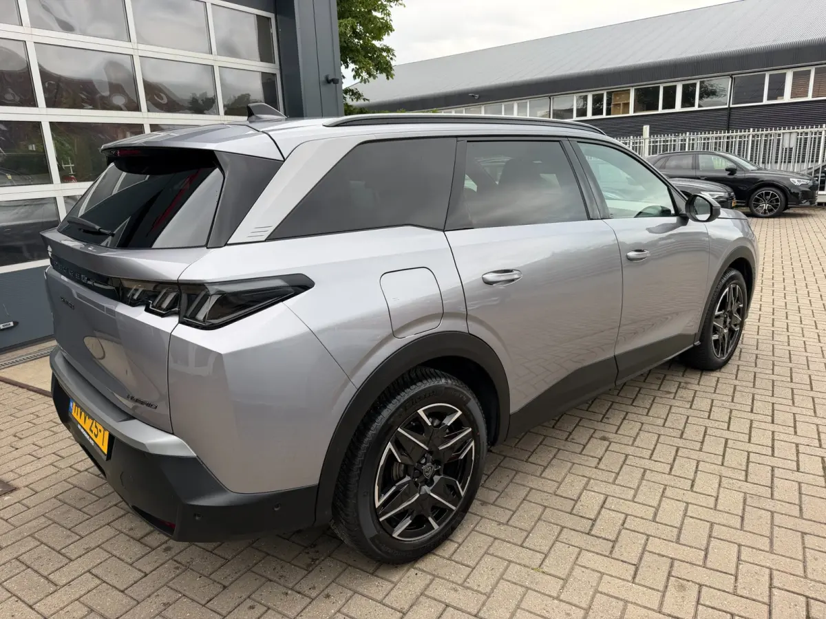1.2 Hybrid 136 Allure 7p/ 360CAM / Trekhaak / Nieuwstaat !.