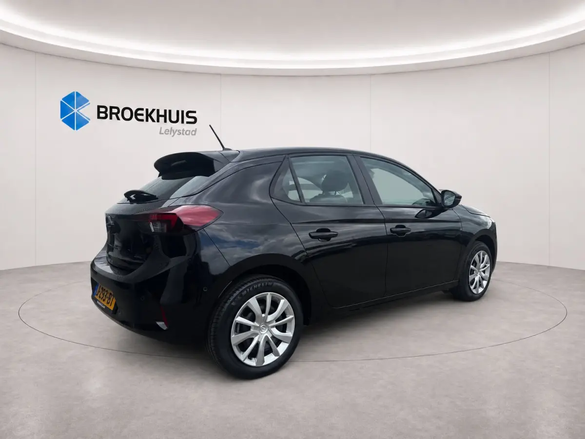 Edition - Electric | Dode hoek waarschuwing | Draadloze Apple Carplay en Android Auto | Elektronische klimaatregeling (ECC)