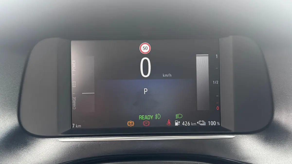 Edition - Electric | Dode hoek waarschuwing | Draadloze Apple Carplay en Android Auto | Elektronische klimaatregeling (ECC)