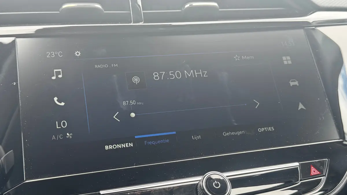 Edition - Electric | Dode hoek waarschuwing | Draadloze Apple Carplay en Android Auto | Elektronische klimaatregeling (ECC)
