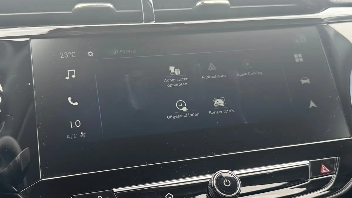 Edition - Electric | Dode hoek waarschuwing | Draadloze Apple Carplay en Android Auto | Elektronische klimaatregeling (ECC)