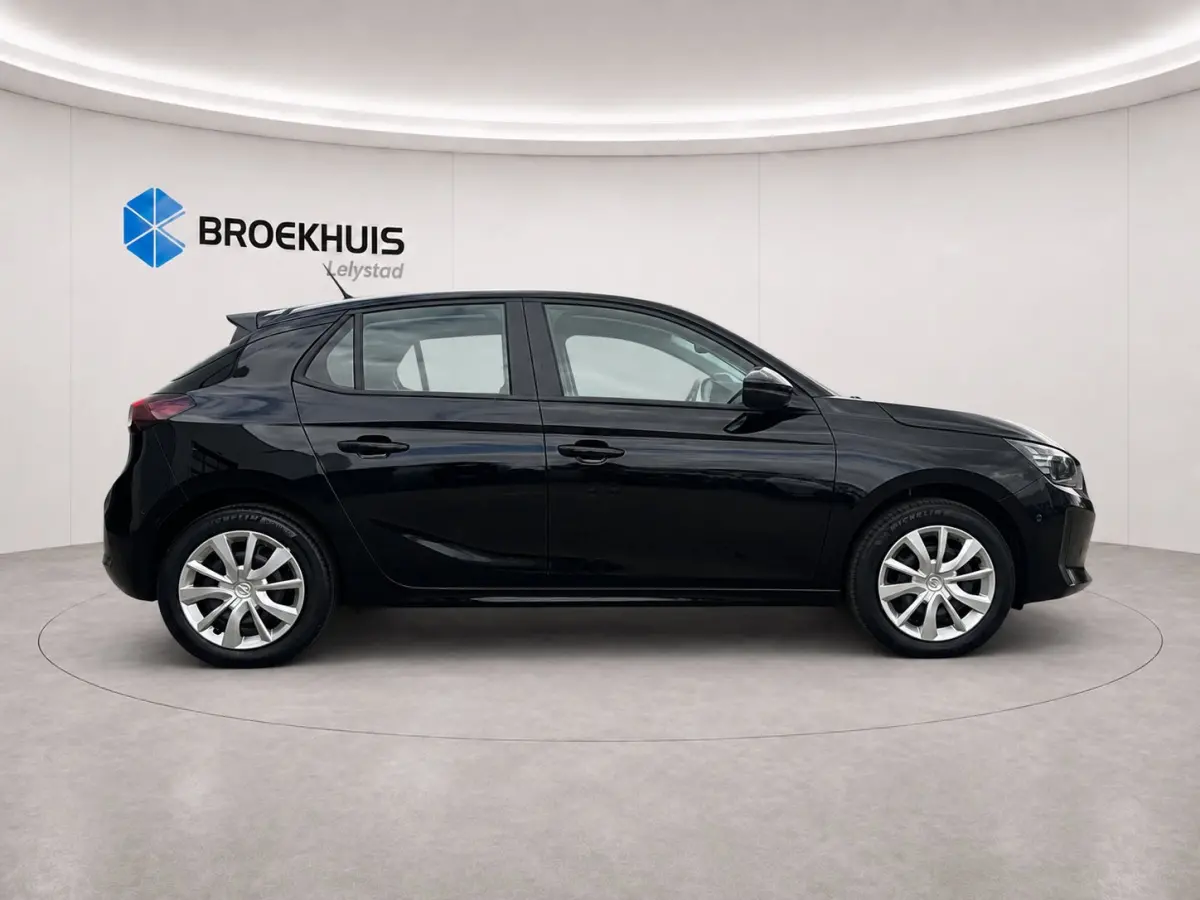 Edition - Electric | Dode hoek waarschuwing | Draadloze Apple Carplay en Android Auto | Elektronische klimaatregeling (ECC)