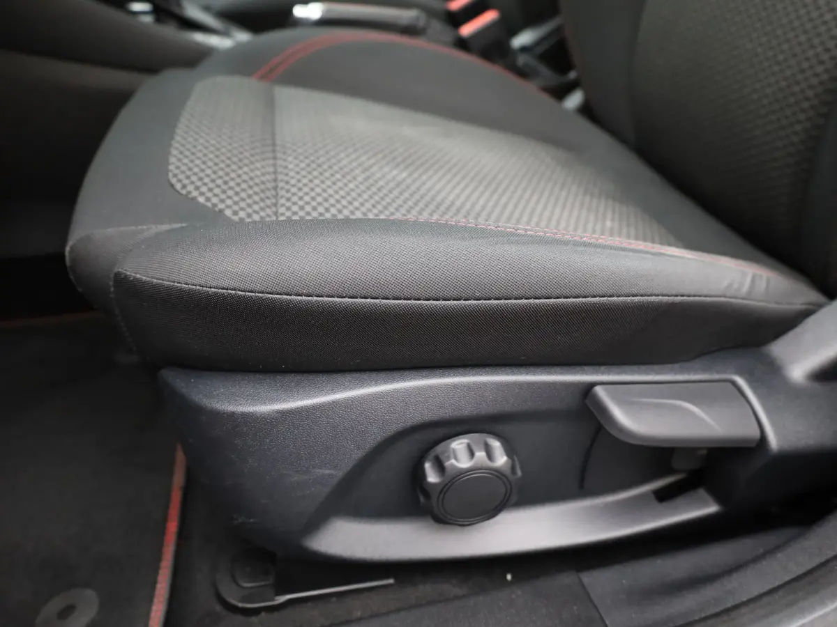 1.0 EcoBoost Automaat ST-Line | 17'' | Stoel & Stuur verw. | Prijs Rijklaar!!