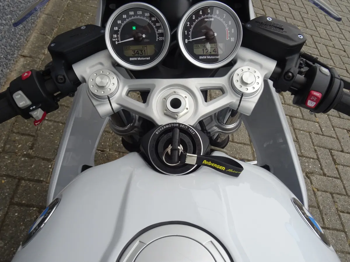 RACER