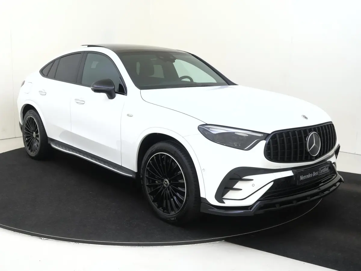 400e 4MATIC AMG Line / Premium Plus/ 43 AMG Uitgevoerd/ AIRMATIC/ Achterasbesturing/ Burmester/ Winter Pack/ Rijassistentiepakket/ El. Trekhaak/ Zéér compleet!