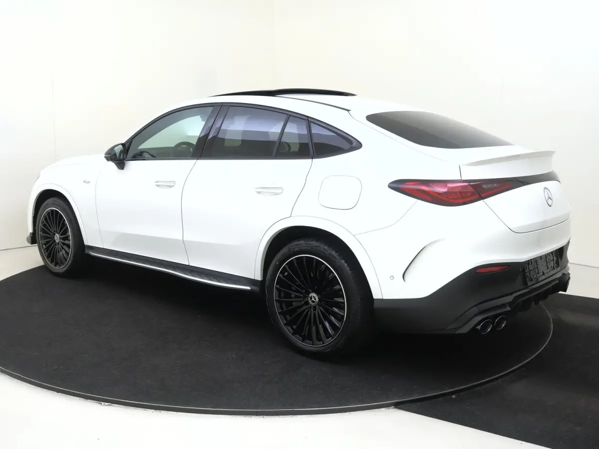 400e 4MATIC AMG Line / Premium Plus/ 43 AMG Uitgevoerd/ AIRMATIC/ Achterasbesturing/ Burmester/ Winter Pack/ Rijassistentiepakket/ El. Trekhaak/ Zéér compleet!