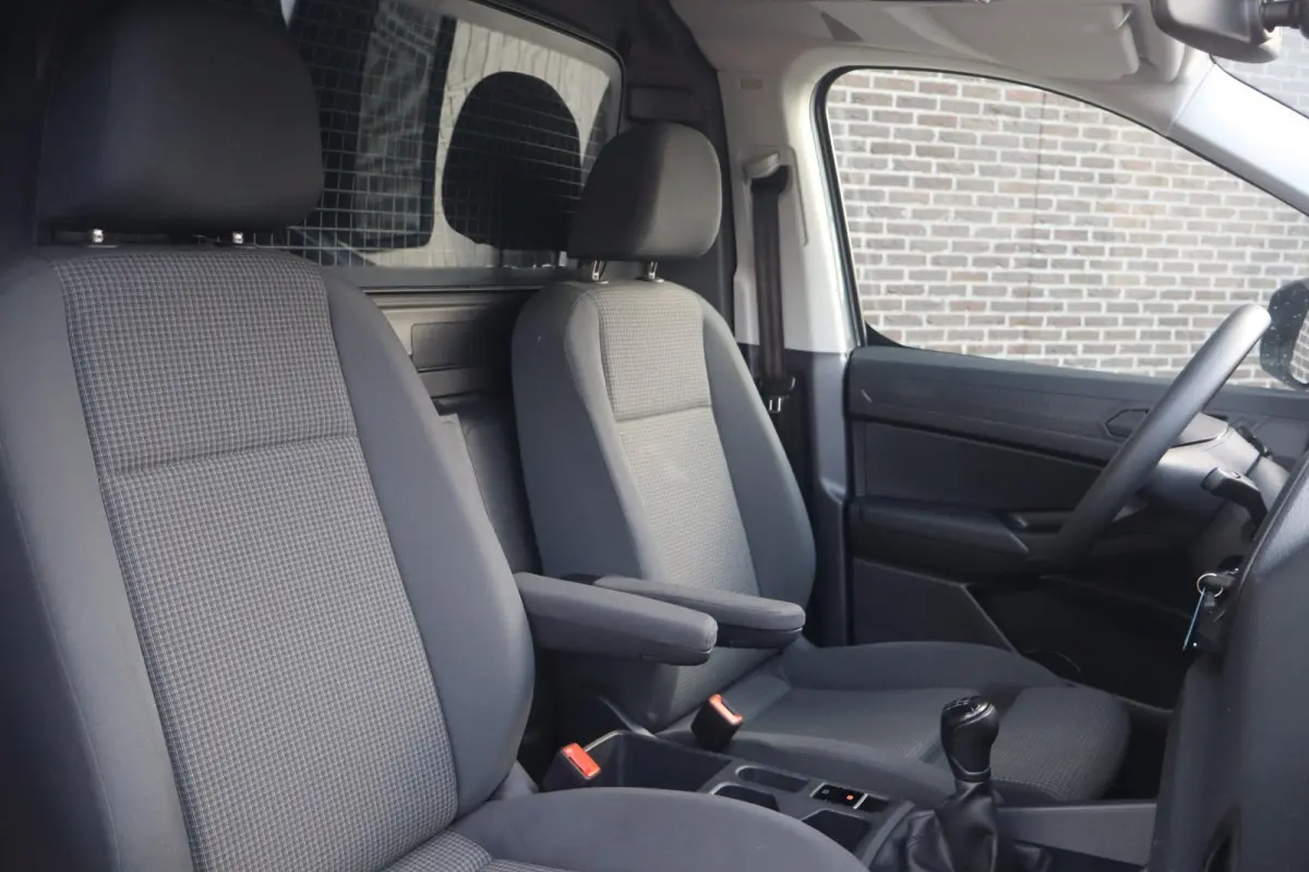 Maxi 2.0 TDI 102pk Comfort | Trekhaak | Climatronic | Imperiaal | App Connect