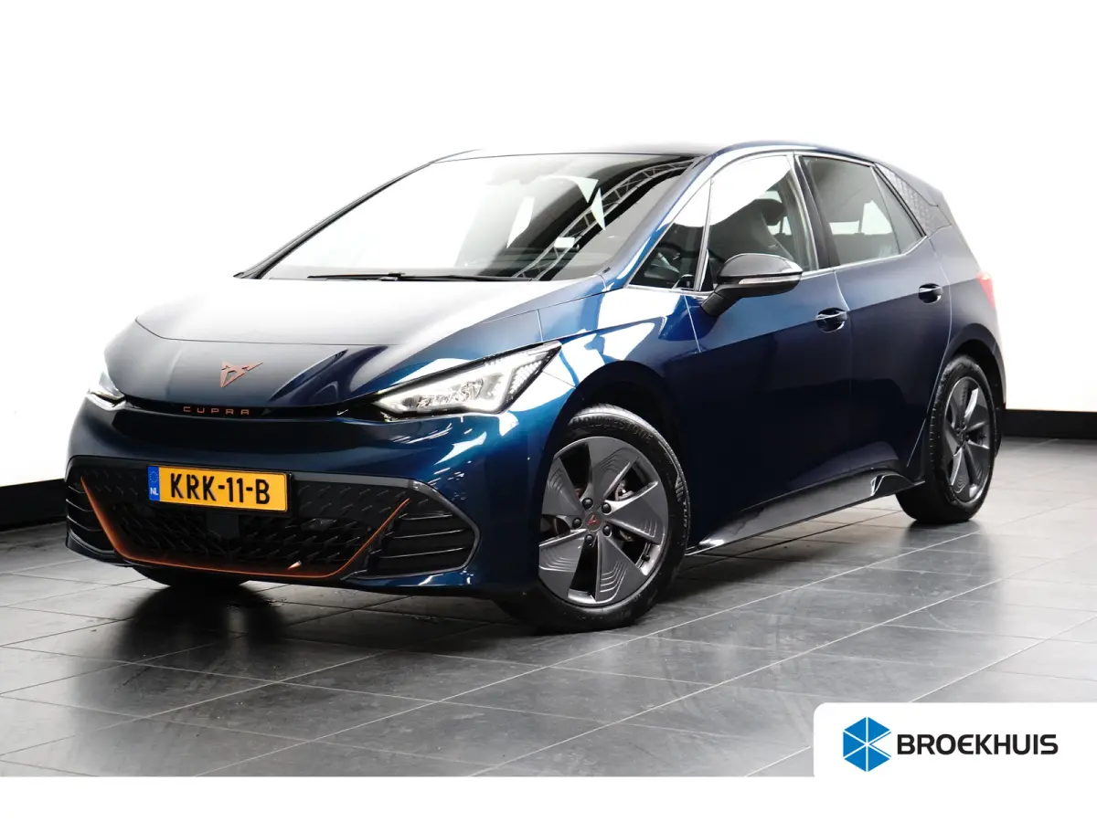 Essential 62 kWh | Carplay | Camera | Adaptive Cruise | 18" | Keyless | Stuurverwarming | Parkeerhulp V+A