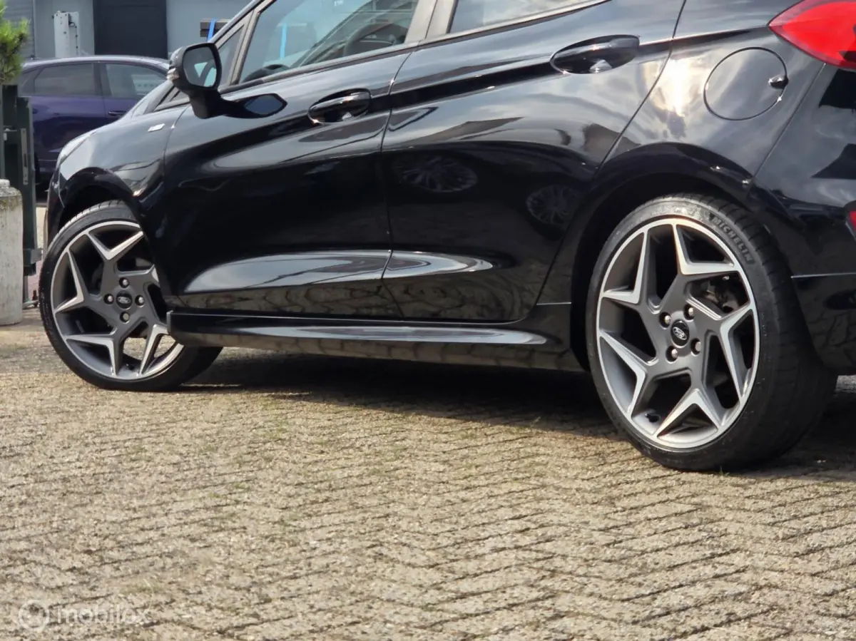 1.0 EcoBoost ST-Line Appel Car Play